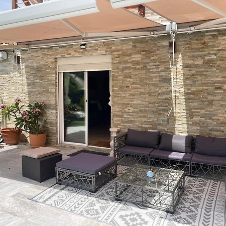 Suite Piscina: Alojamiento Privado con Sofá Cama San Vicente Raspeig Exterior photo